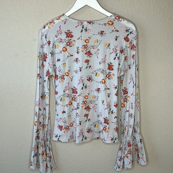 Lucky Brand Surplice Neckline Floral Long Sleeve Boho Top Size Medium - Picture 5 of 9